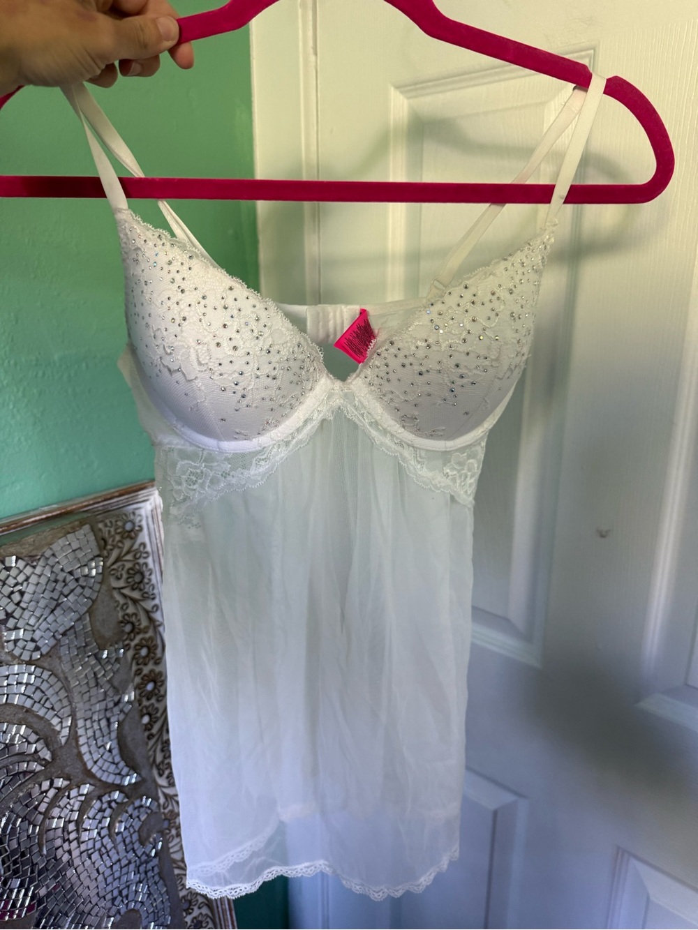 La SENZA White Embellished Lace & Sheer Mesh Chemise